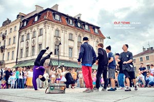 重庆原创民族管弦乐音乐会《阿科惹·娇阿依》在渝上演