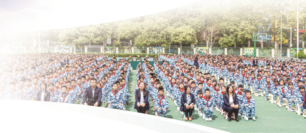 用强军故事激发青春力量——西藏军区开展“标兵进校园”活动见闻